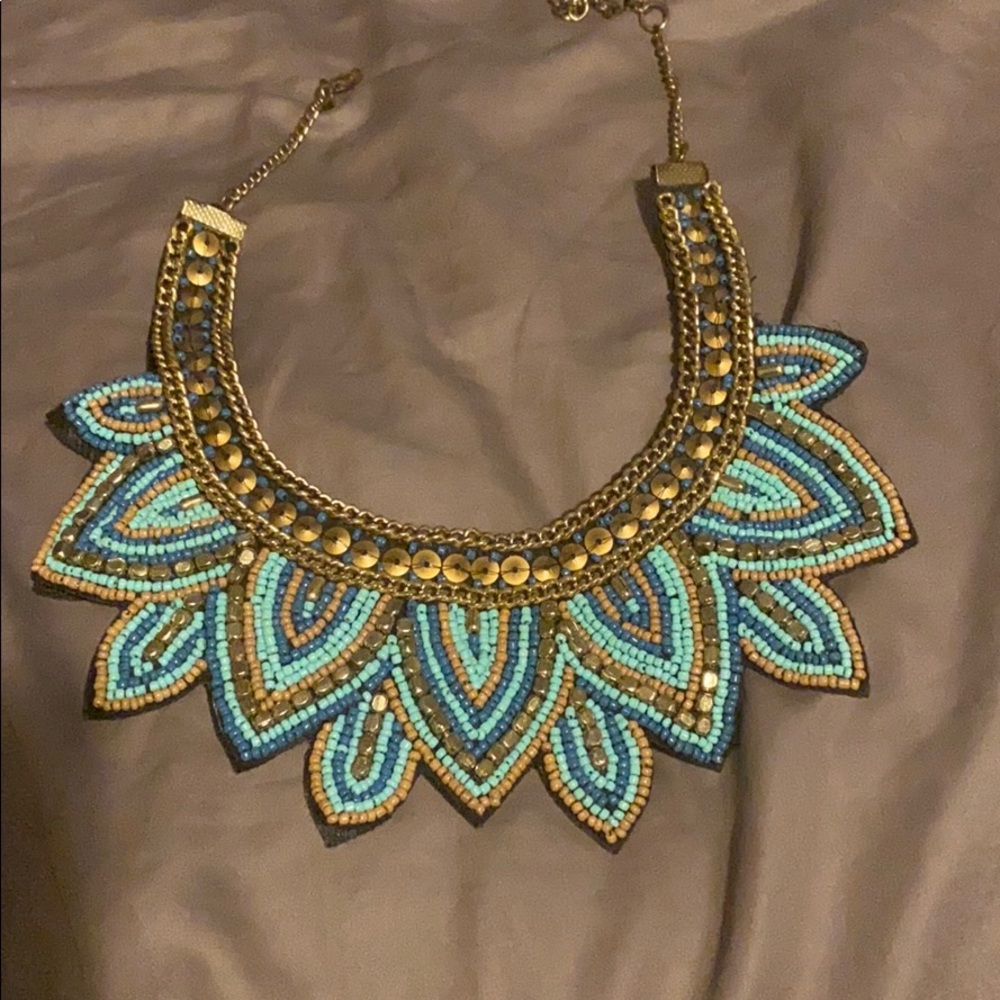 Bib necklace